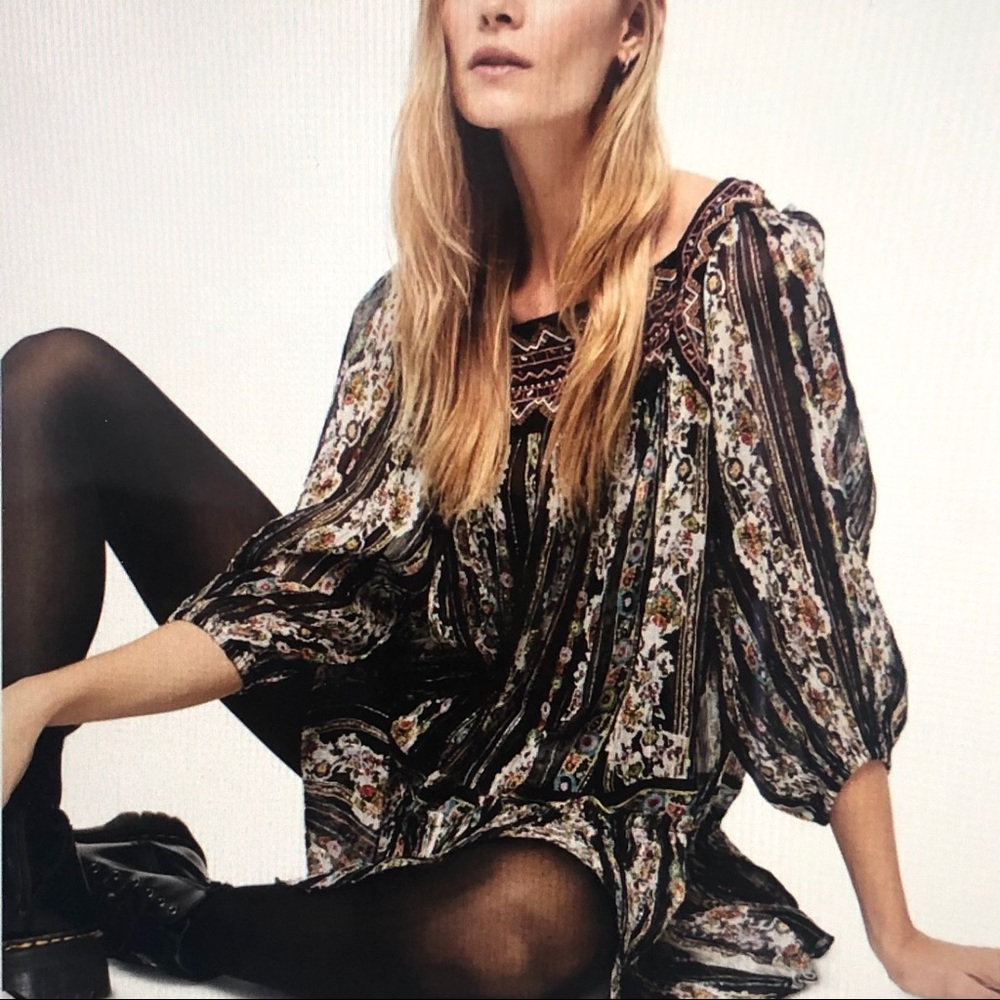 NWT Free People Printed 3/4 Square Neck tunic